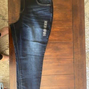 Maurice’s mid rise xxl button jeggings - x short